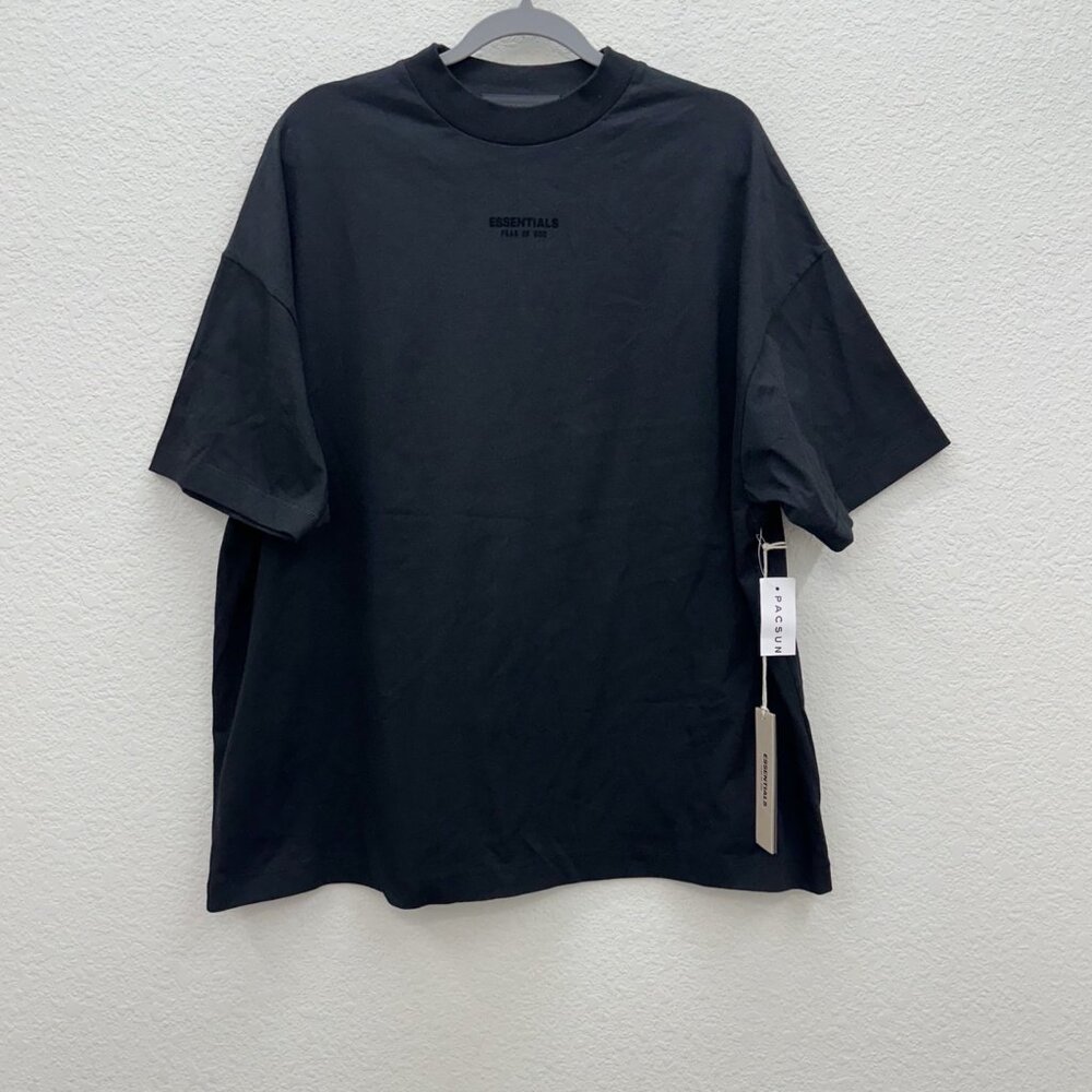 Essentials Fear of God Jet Black Short Sleeve Cotton T Shirt Mens size Small NEW